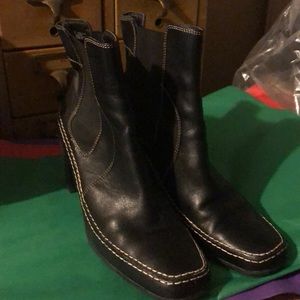 Aerosoles black ankle boots all leather. 9m